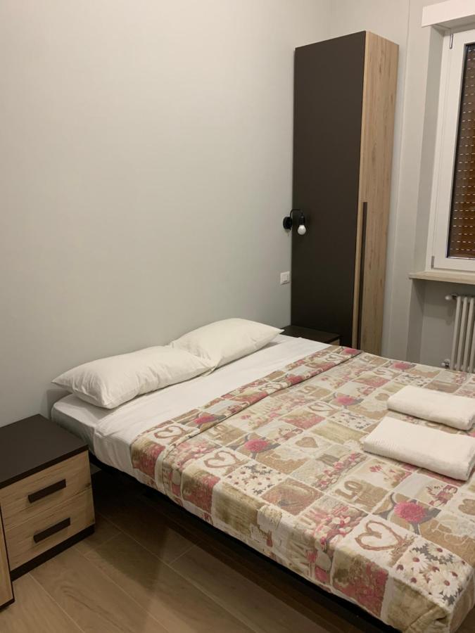 Gramsci 2 Rooms Bolonia Exterior foto